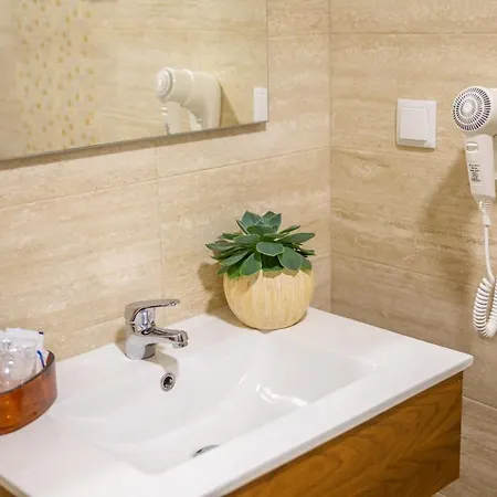 Hotel Nossa Senhora Da Paz 2*