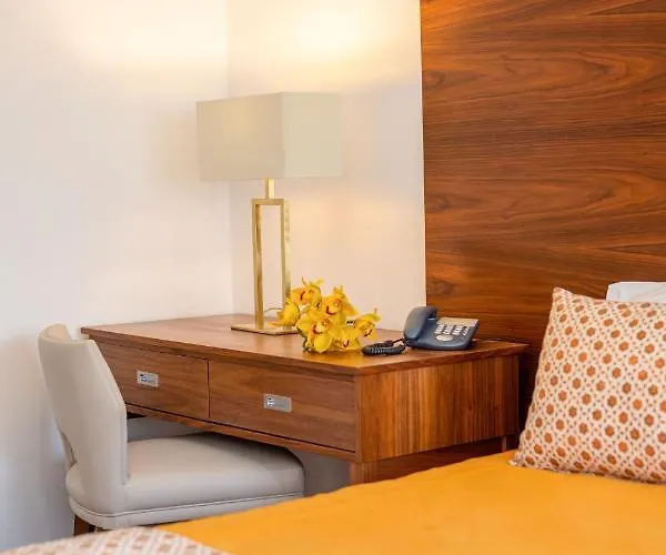 Nossa Senhora Da Paz