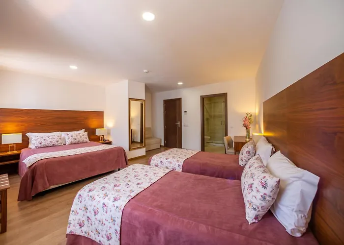 Nossa Senhora Da Paz 2*